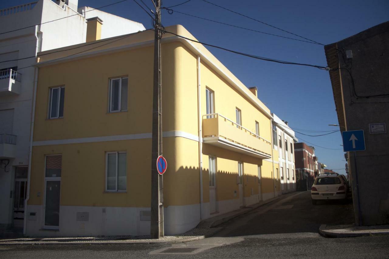Friendly Peniche Apartment Exterior foto
