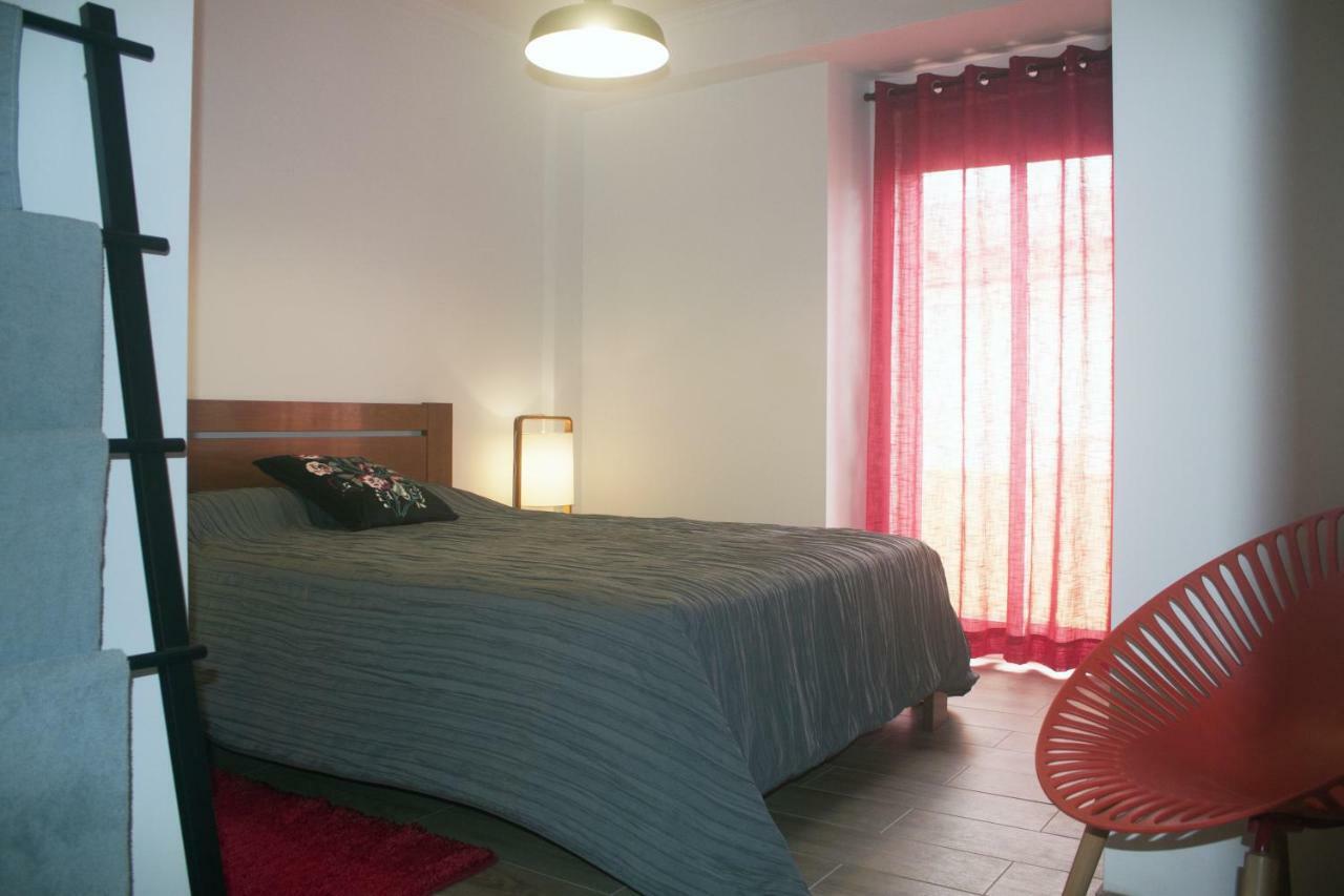 Friendly Peniche Apartment Exterior foto